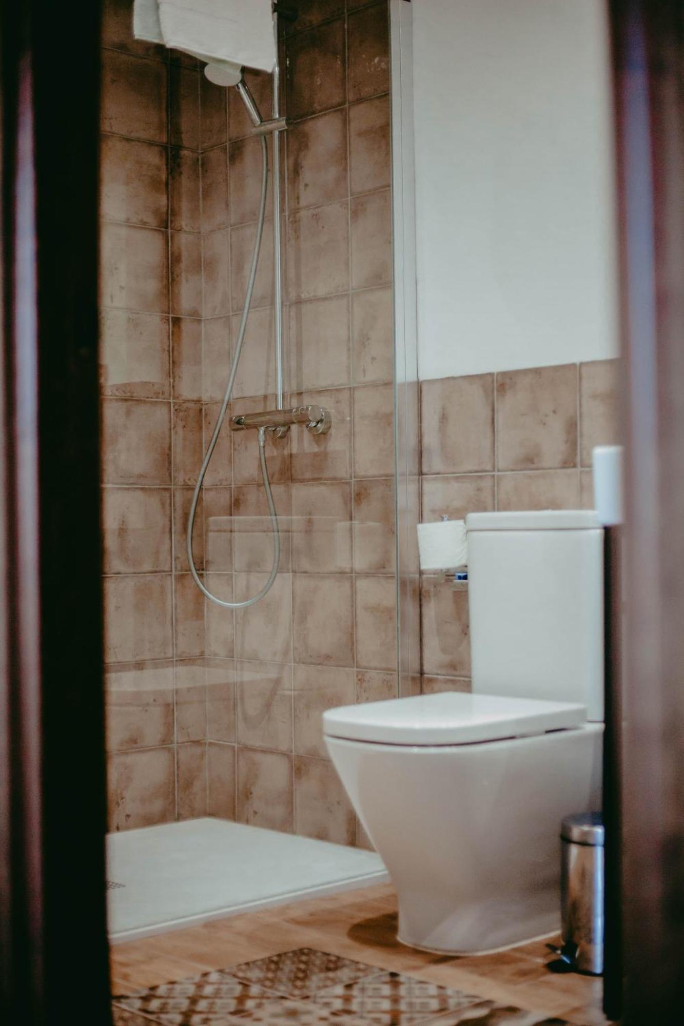 Hostal Restaurant Mussons Vins Poboleda Екстер'єр фото